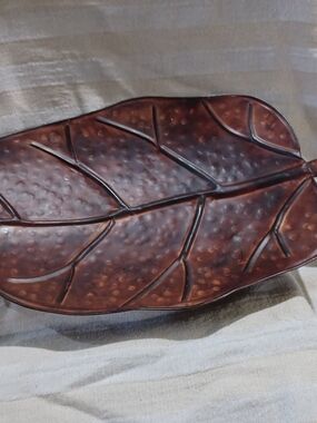 Vintage Hand-Hammered Copper Leaf Decorative Bowl Tray